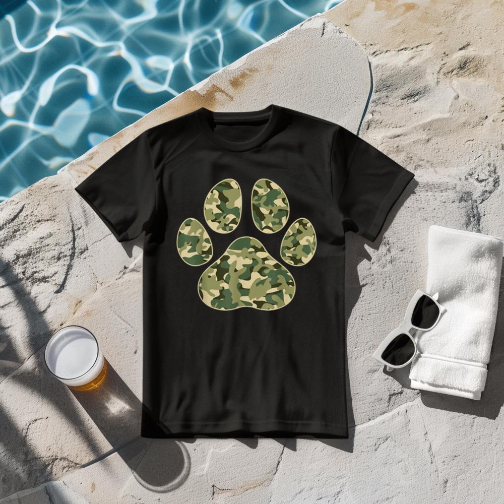 Cute Camo Paw Print Pet Owner Camouflage Paw Print Dog Lover T-Shirt