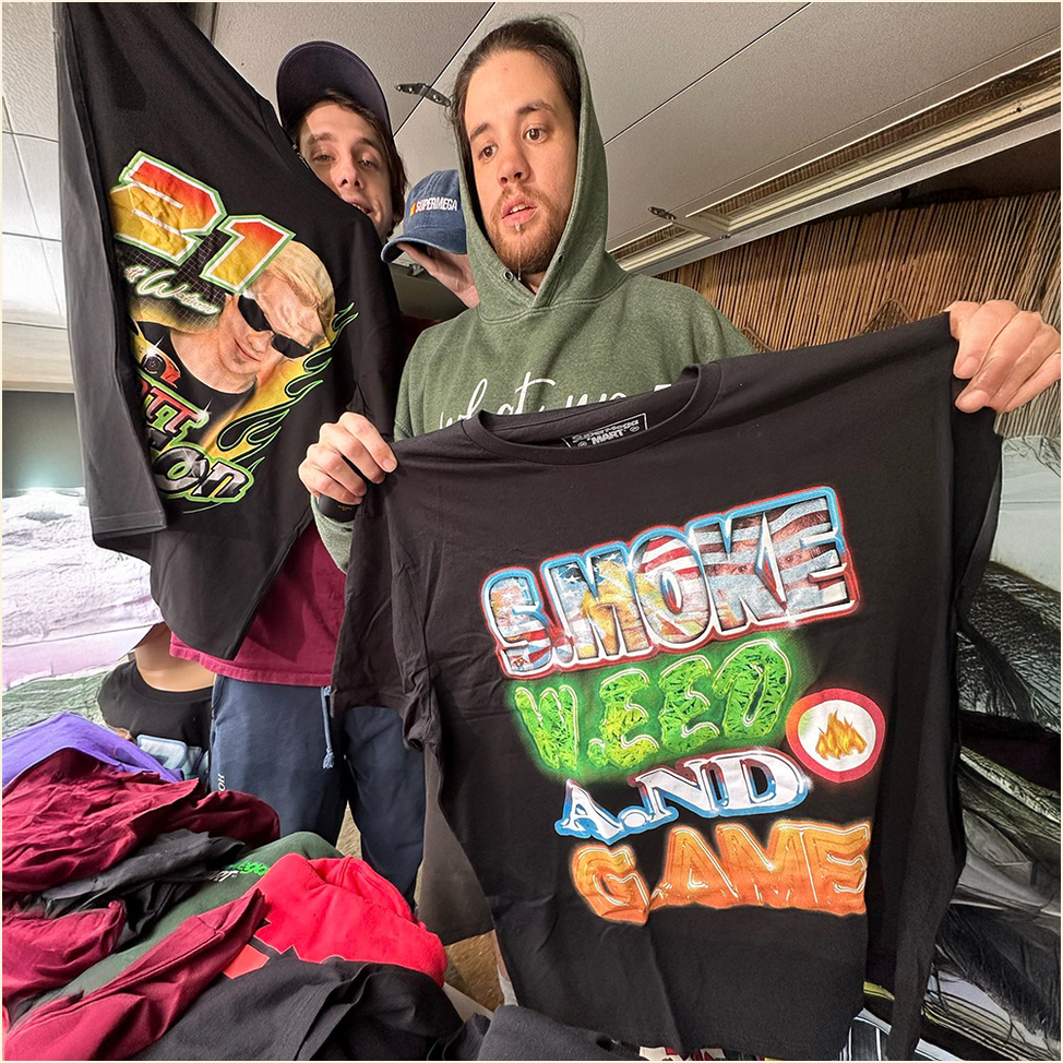 Smoke Weed And Game T-Shirt SuperMega Merch Father's Day Birthday Gifts Best Friend Gifts
