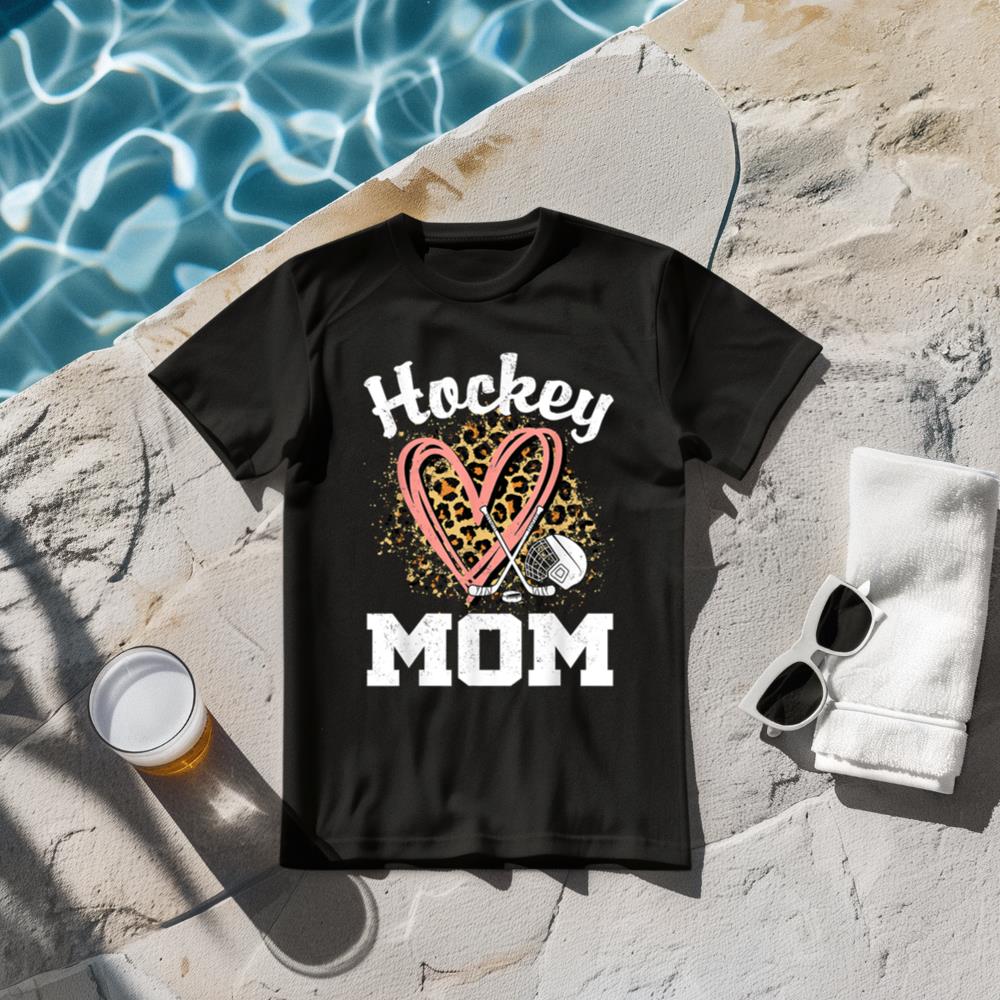 Hockey Mom Leopard Heart Ice Hockey T-Shirt